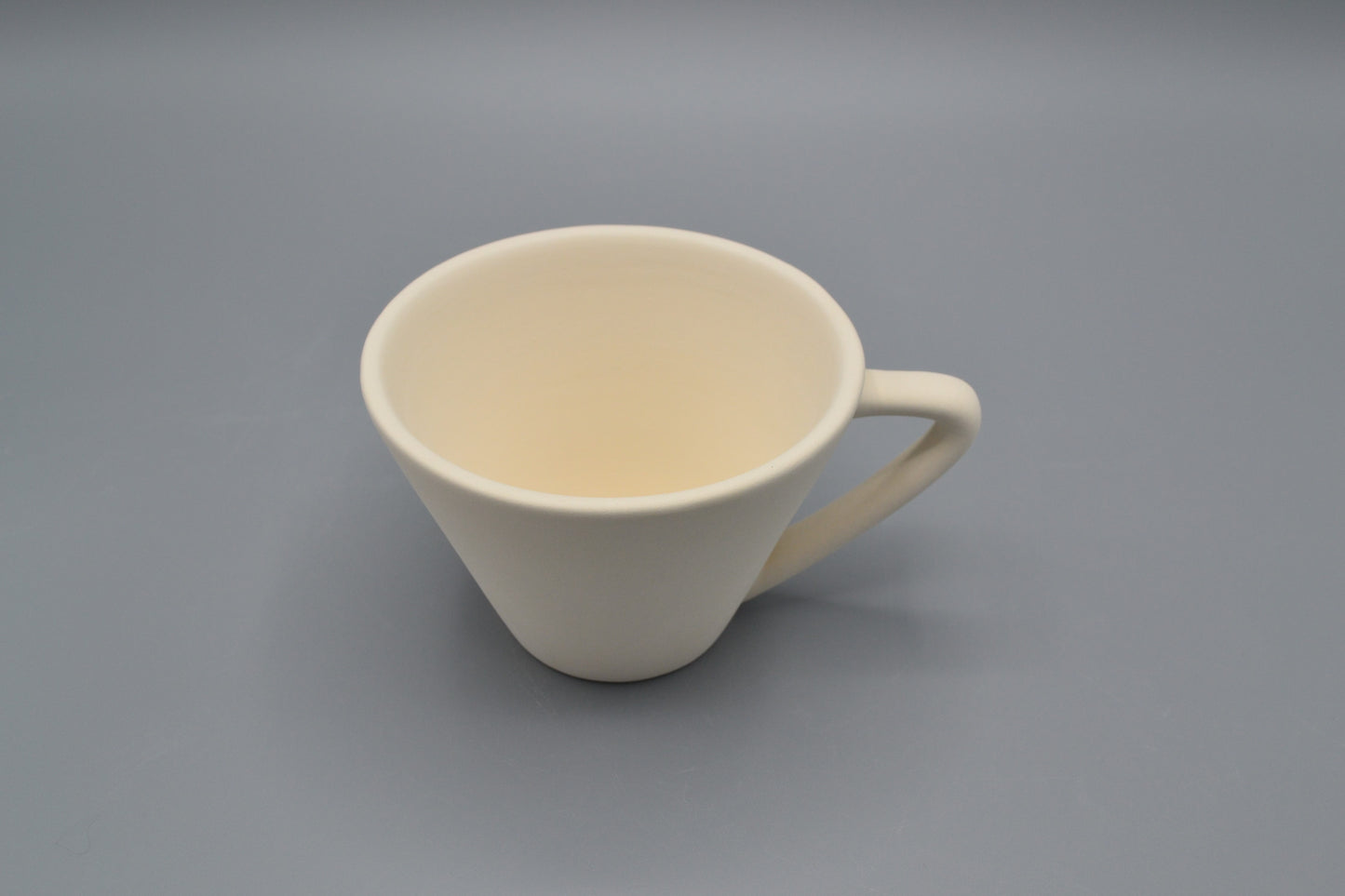 Tazza the Iris in ceramica semilavorata GREZZA da dipingere